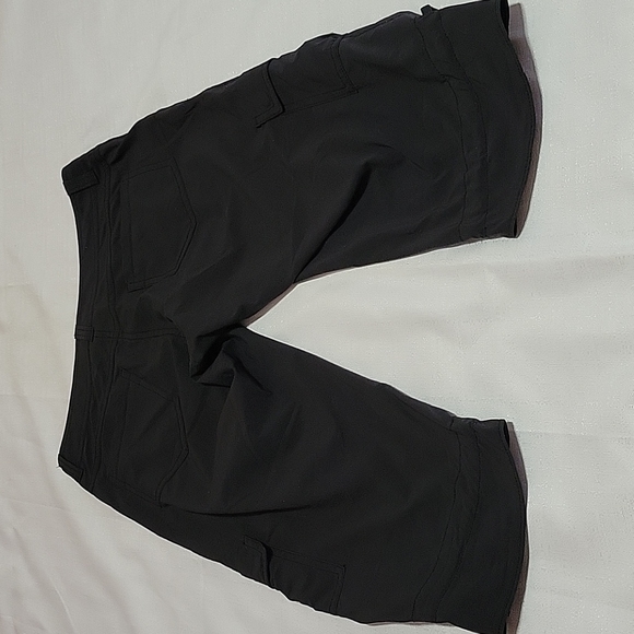 Athleta black low rise dipper capris size 2 - Picture 6 of 8